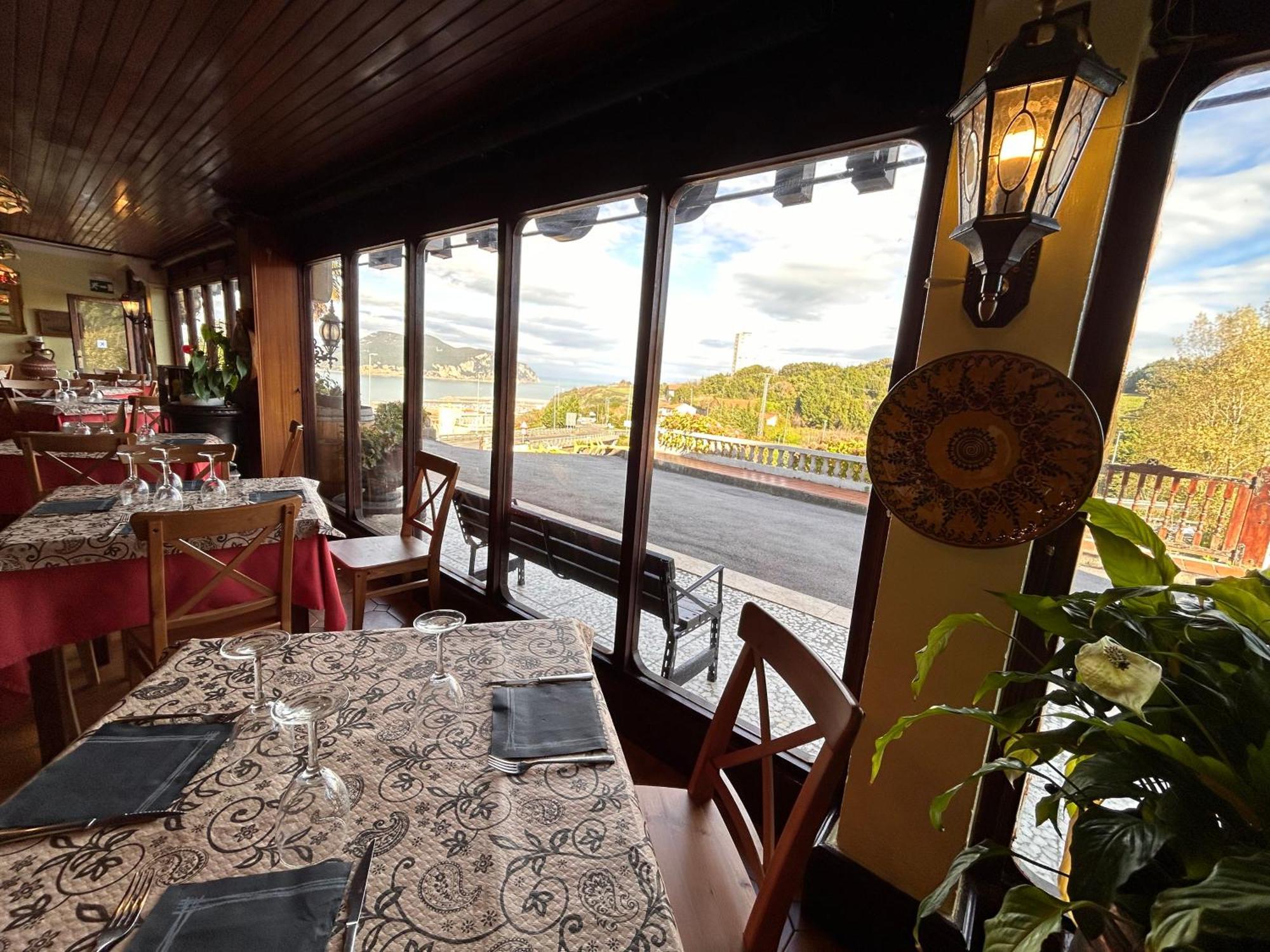 拉雷多 艾尔卡罗旅馆酒店 外观 照片